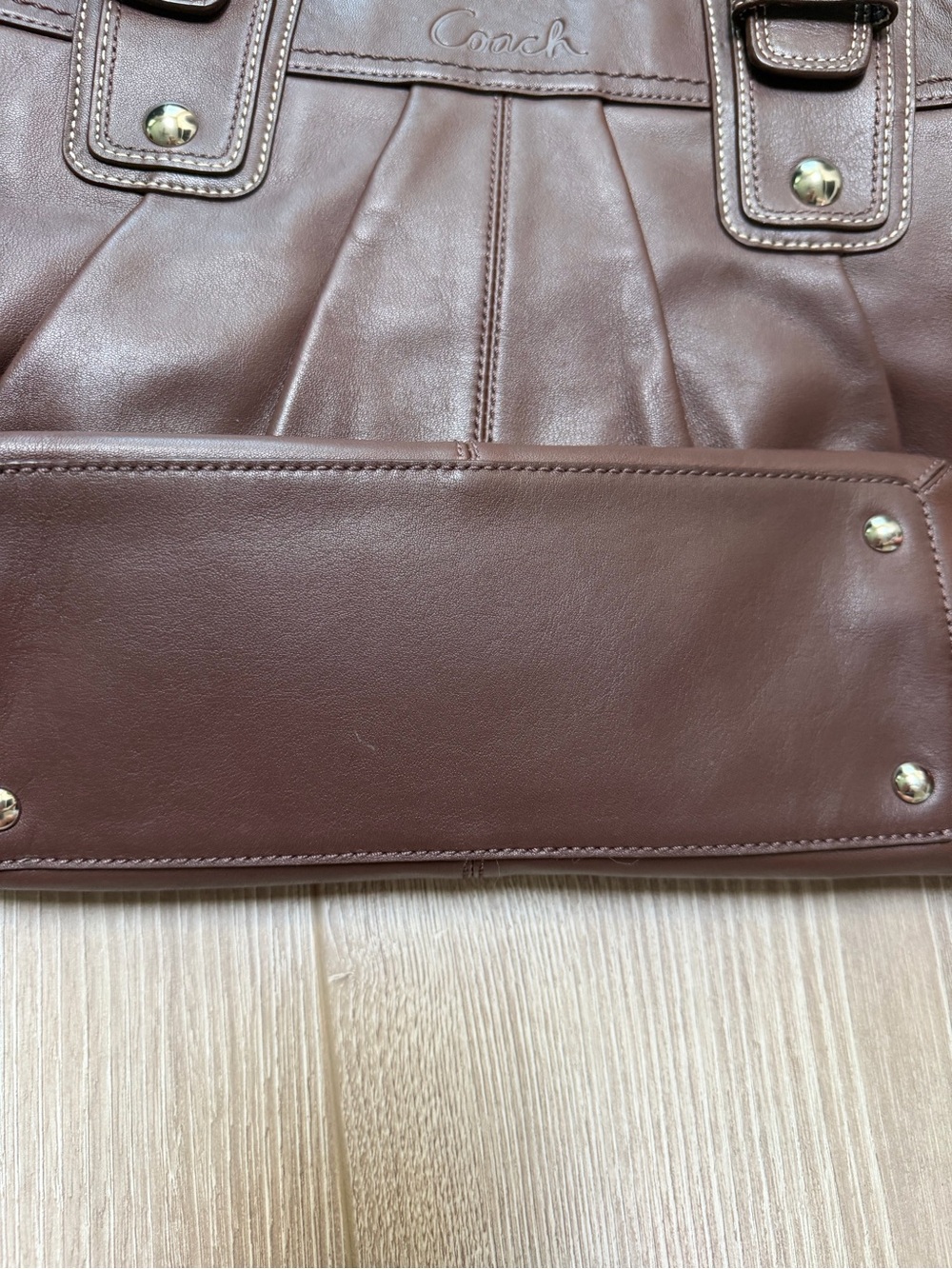 Coach Vintage SoHo Pleated Hobo Bag Espresso Brown Silver Slouchy Leather Y2K - Picture 4 of 7